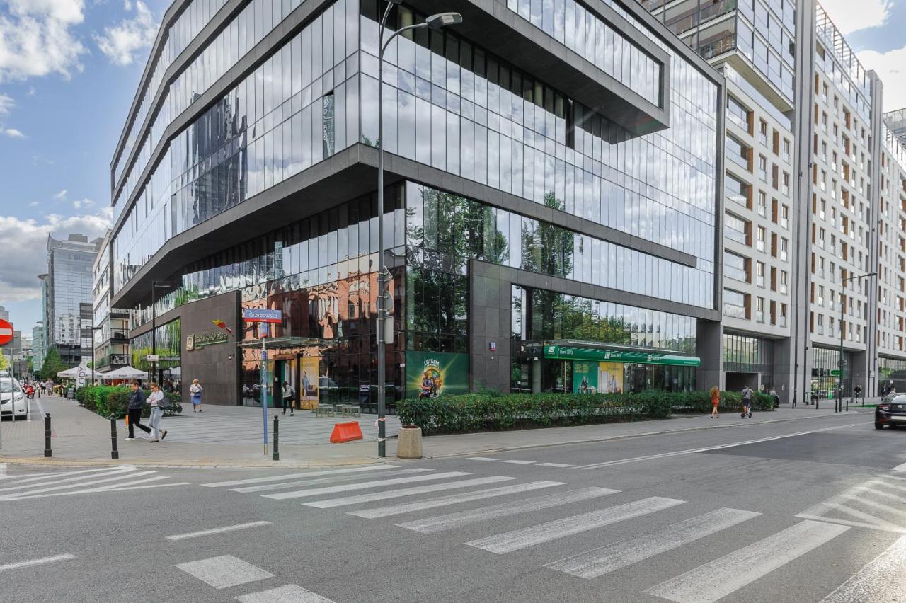 Modern With Access To The Pool Near Rondo Daszynskiego Station * Warszawa