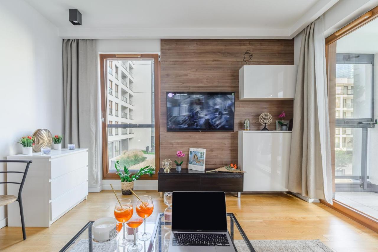 Modern With Access To The Pool Near Rondo Daszynskiego Station Leilighet Warszawa