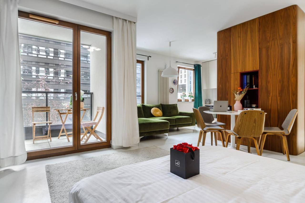 Modern With Access To The Pool Near Rondo Daszynskiego Station * Warszawa