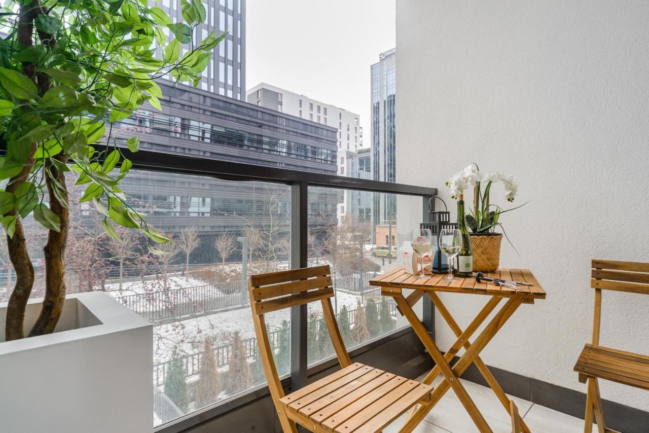 Modern With Access To The Pool Near Rondo Daszynskiego Station Appartement *